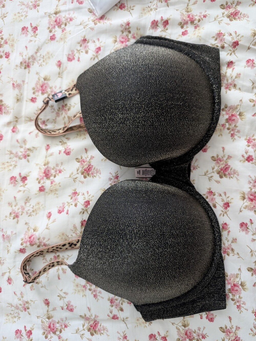 🖤✨ Victoria's Secret Push-Up Bra | 38DD | Black Shimmer + Leopard Shine Straps